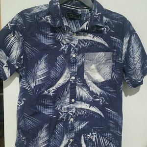 Leaf print men shirt